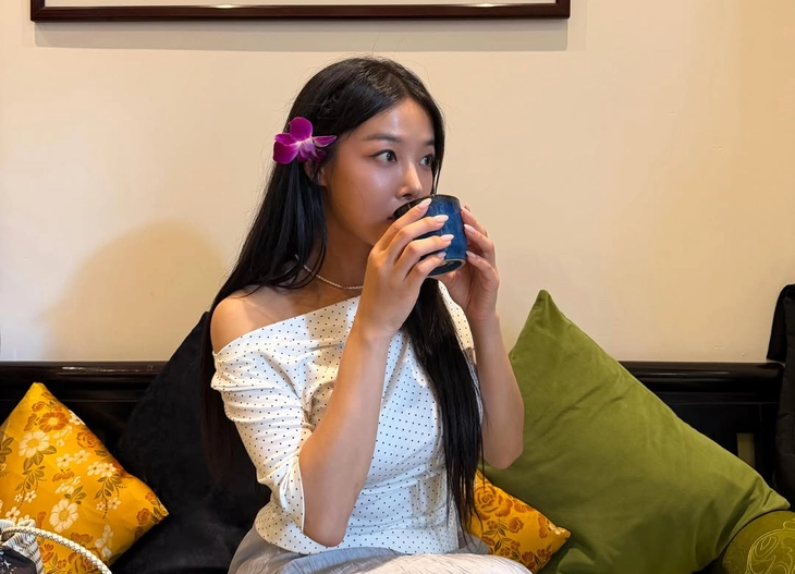 Yubin Wonder Girls mê mẩn bánh mì, khoe ảnh du lịch Việt Nam - Ảnh 5.