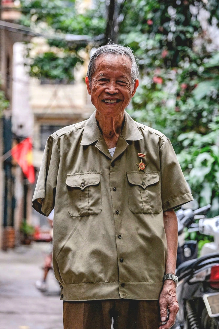 Thông tin lễ tang Đại tá La Văn Cầu, người Anh hùng chào điều lệnh bằng tay trái - Ảnh 3.
