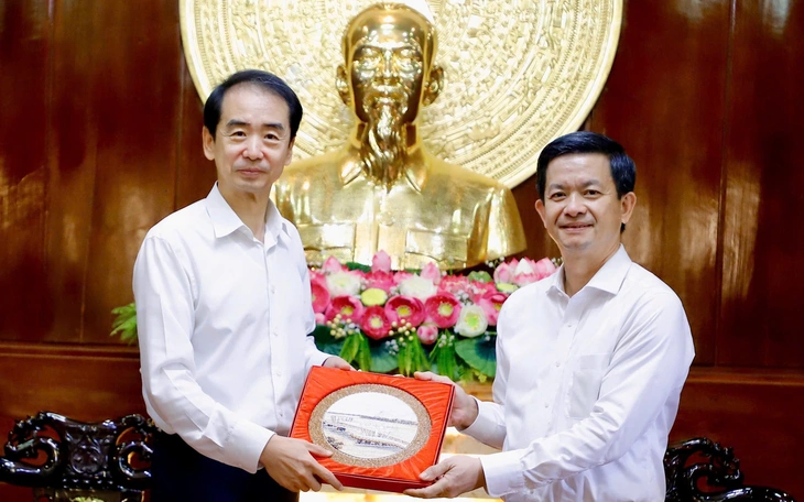 Đại sứ Hà Vĩ: "Tây Ninh núi đẹp, sông đẹp và người càng đẹp" - Ảnh 8.