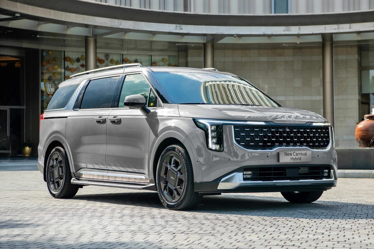 Kia Carnival thêm bản hybrid giá rẻ ở Việt Namm, giá thực tế từ 1,379 tỉ đồng - Ảnh 3.