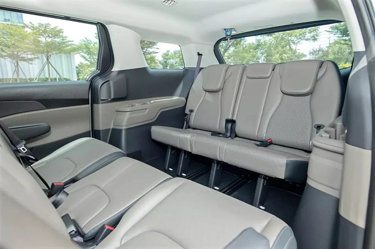 Kia Carnival thêm bản hybrid giá rẻ ở Việt Namm, giá thực tế từ 1,379 tỉ đồng - Ảnh 5.