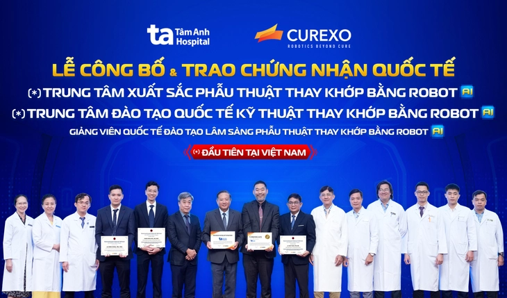Bệnh viện Tâm Anh đạt 3 chứng nhận quốc tế với robot AI thay khớp - Ảnh 1.