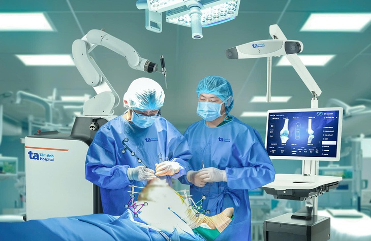 Bệnh viện Tâm Anh đạt 3 chứng nhận quốc tế với robot AI thay khớp - Ảnh 3.