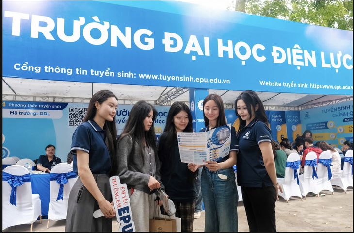 Trường đại học Điện lực kỷ niệm 60 năm thành lập với chuỗi hoạt động kéo dài 8 tháng - Ảnh 1.