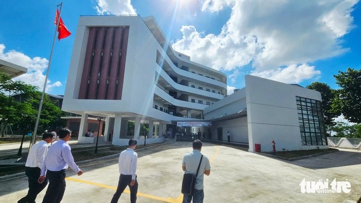 TP.HCM đưa vào hoạt động trụ sở trung tâm thể thao tại Bình Dương - Ảnh 1.