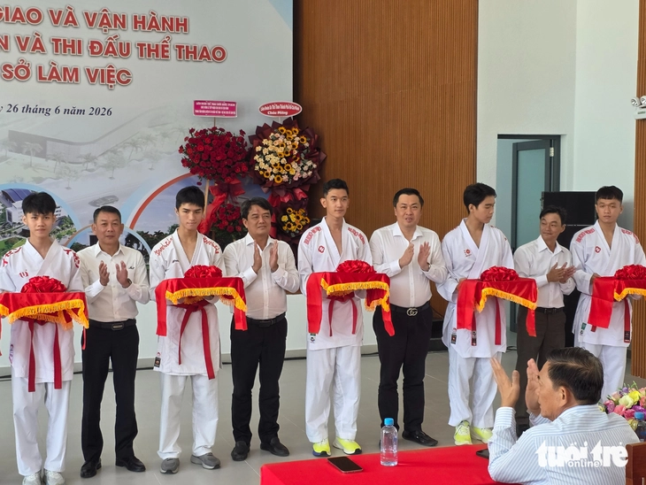 TP.HCM đưa vào hoạt động trụ sở trung tâm thể thao tại Bình Dương - Ảnh 2.