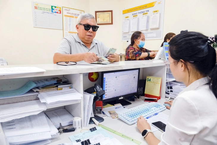 Từ 28-9, lương hưu có thể nhận qua VNeID - Ảnh 2.