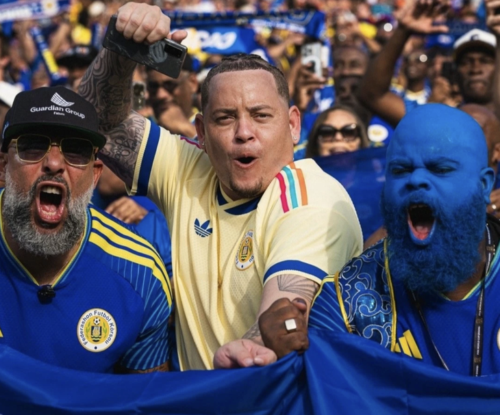 Cổ động viên xanh lè gây chú ý tại World Cup 2026 - Ảnh 2.