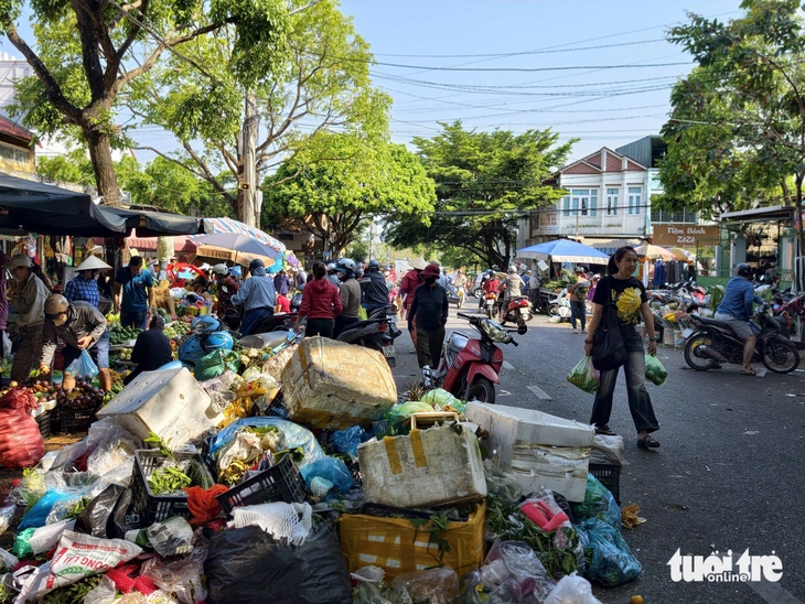 Đắk Lắk khẳng định không để rác ùn ứ ở Buôn Ma Thuột - Ảnh 2.
