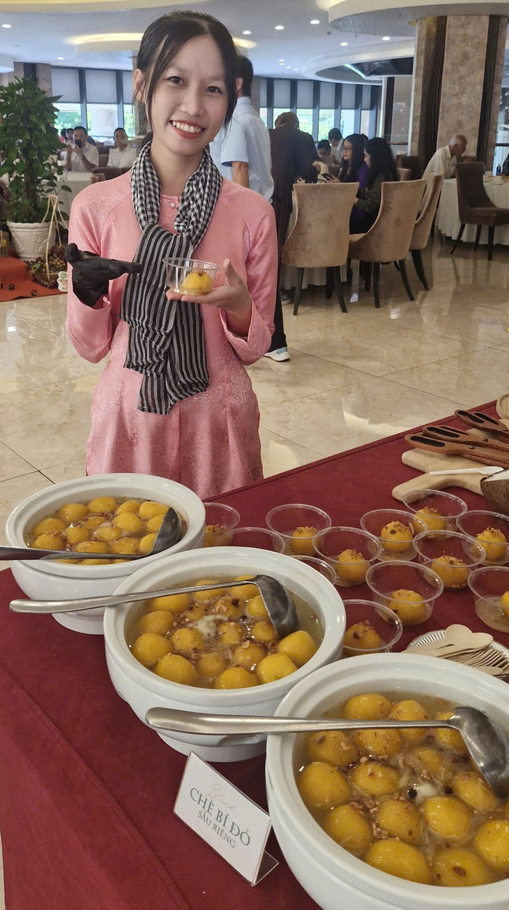 Cần Thơ lần đầu tổ chức buffet sầu riêng - Ảnh 1.