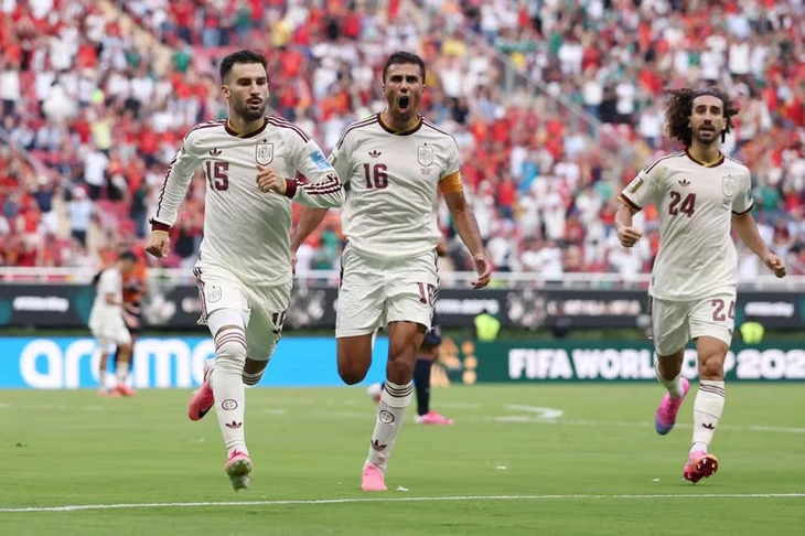 Tây Ban Nha khiến Uruguay lần thứ 2 liên tiếp bị loại ở vòng bảng World Cup  - Tuổi Trẻ Online
