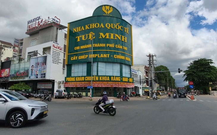 2 cơ sở, 7 cá nhân của một hệ thống nha khoa quốc tế ở Cần Thơ bị phạt nặng - Ảnh 2.