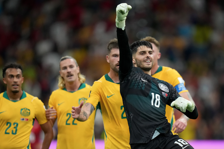 Chói sáng ở World Cup, thủ môn Patrick Beach được "đặt tên" cho bãi biển nổi tiếng ở Úc - Ảnh 1.