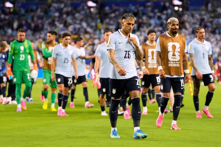 Bị loại sớm ở World Cup 2026, tuyển Uruguay bị cắt suất về bằng chuyên cơ - Ảnh 1.