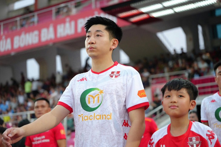 Trung vệ Nhật Minh rời CLB Hải Phòng sau 3 mùa - Ảnh 1.