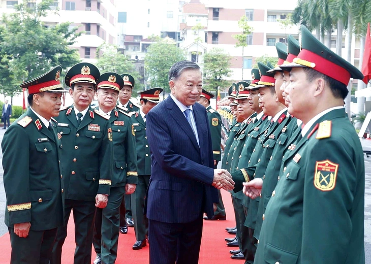 Tổng Bí thư, Chủ tịch nước Tô Lâm dự lễ kỷ niệm 80 năm Bộ đội Pháo binh - Tên lửa - Ảnh 3.