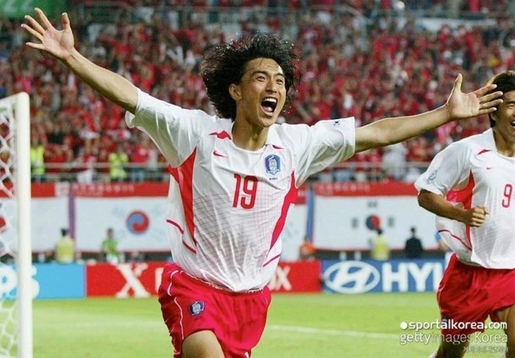 Người Hàn Quốc sốc trước nghi vấn 'thế hệ World Cup 2002' lũng đoạn bóng đá nước nhà  - Ảnh 2.