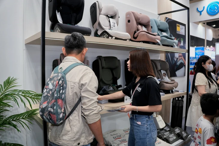 Ghế ô tô trẻ em Britax Römer của Đức xuất hiện tại Vietbaby Fair 2026 - Ảnh 3.