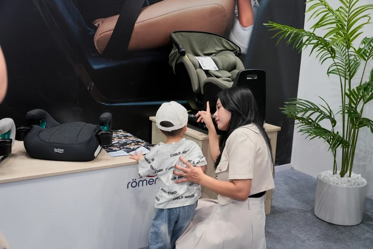 Ghế ô tô trẻ em Britax Römer của Đức xuất hiện tại Vietbaby Fair 2026 - Ảnh 4.