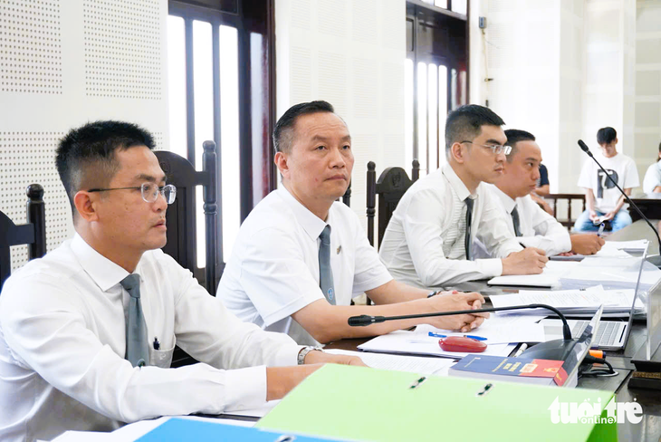 Tòa trả hồ sơ điều tra bổ sung vụ người phụ nữ ở Đà Nẵng bị cáo buộc chiếm đoạt 40,8 tỉ  - Ảnh 2.