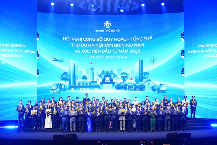 Chủ tịch FPT Trương Gia Bình: Hà Nội đã cất lên một 'tiếng nói tuyệt vời' qua bản quy hoạch tầm nhìn 100 năm - Ảnh 1.