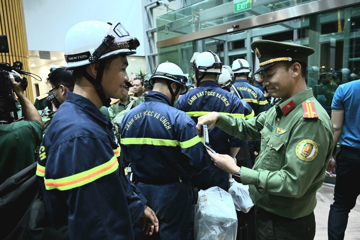 Bộ đội, công an Việt Nam đã lên đường tham gia khắc phục hậu quả động đất tại Venezuela - Ảnh 5.