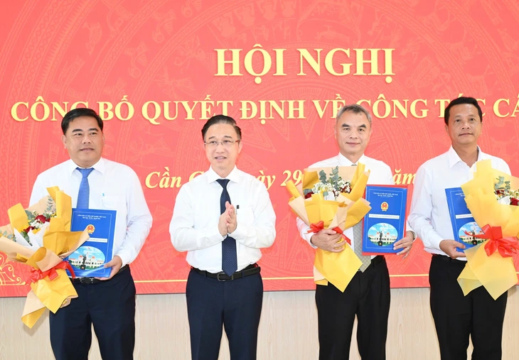 Phó Giám đốc Sở Xây dựng TP.HCM làm Phó bí thư Đảng ủy xã Cần Giờ - Ảnh 1.