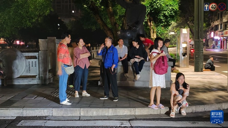 Trung Quốc: Động đất ở Tứ Xuyên, 13 người bị thương - Ảnh 1.