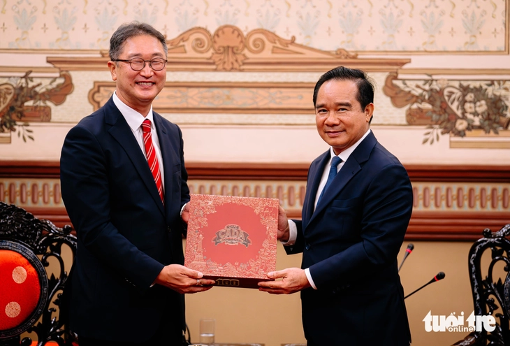 Chủ tịch UBND TP.HCM: Hàn Quốc là đối tác quan trọng trong giai đoạn phát triển mới của thành phố - Ảnh 4.