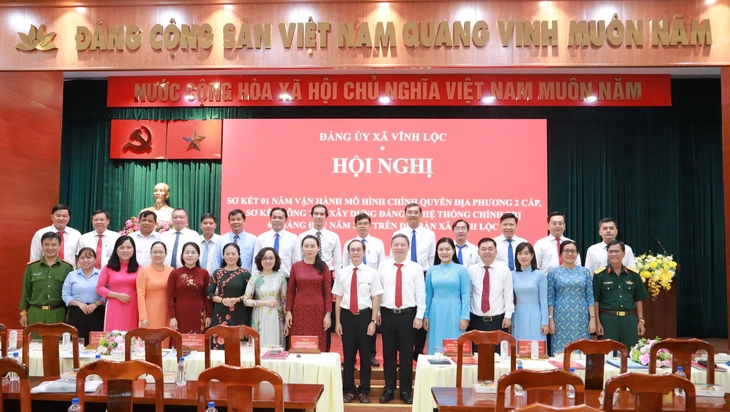 Gần 1 năm thực hiện chính quyền 2 cấp, xã Vĩnh Lộc giải quyết hồ sơ ra sao? - Ảnh 3.