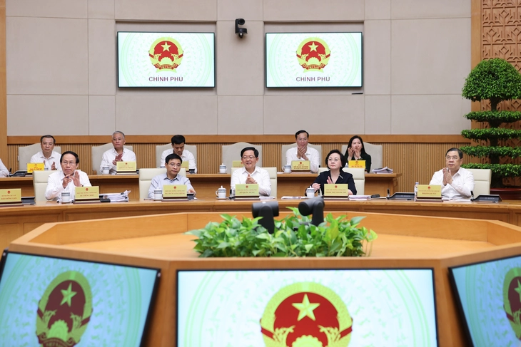 Thủ tướng Lê Minh Hưng: Sẽ công khai tiến độ xử lý công việc của bộ ngành - Ảnh 3.