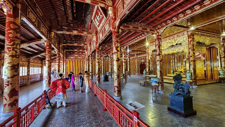 ngai vàng - Ảnh 2.