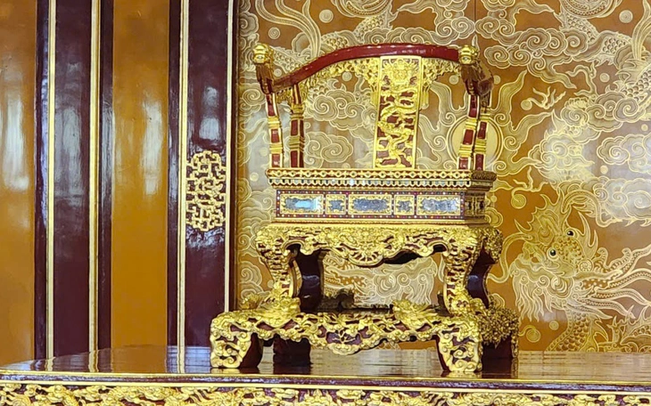 Ngai vàng triều Nguyễn về lại điện Thái Hòa - Ảnh 2.