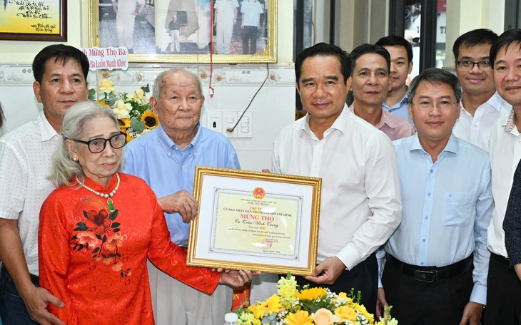 Chủ tịch UBND TP.HCM: Đầu tư đồng bộ hạ tầng thay đổi diện mạo khu vực Hóc Môn - Ảnh 7.