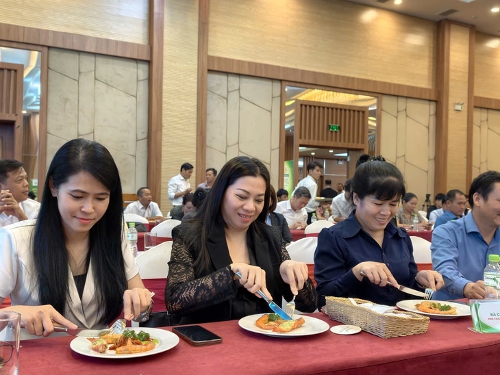 Đắk Lắk giới thiệu 7 món ăn sáng tạo từ sầu riêng đến du khách trong và ngoài nước - Ảnh 1.