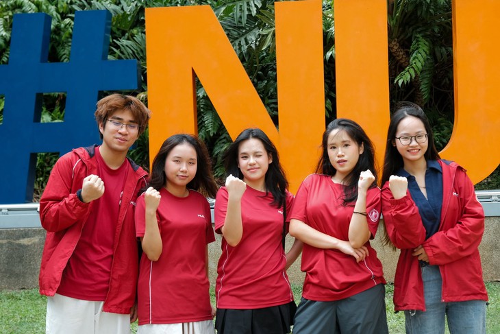 Biến động điểm chuẩn Đại học Bách khoa Hà Nội 3 năm qua - Ảnh 1.