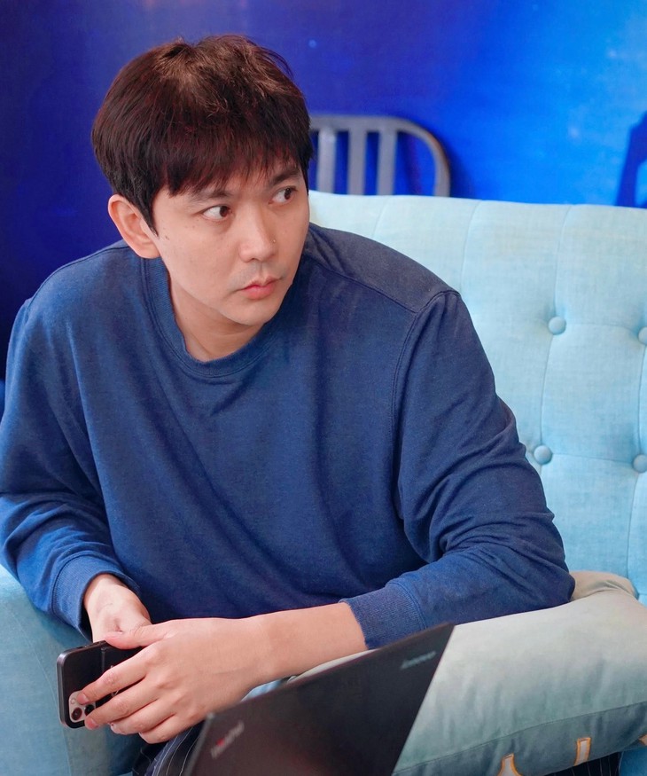 Ca sĩ Tim xin lỗi kiểu 'đổ thêm dầu vào lửa' sau vụ lấy áo Messi lau xe - Ảnh 2.