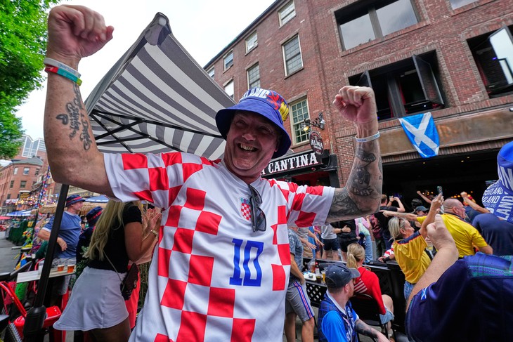 World Cup 2026 đã đón hơn 4,6 triệu khán giả, uống 2,8 triệu lon bia - Ảnh 1.