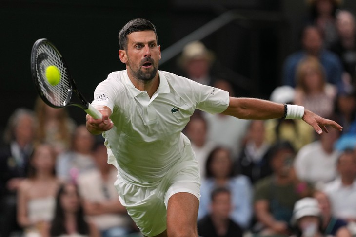 Sinner, Djokovic vất vả ngay tại vòng 1 Wimbledon - Ảnh 2.