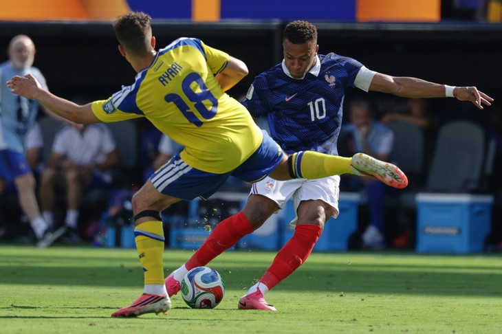 Mbappe lập cú đúp bàn thắng, Pháp hạ Thụy Điển để vào vòng 16 đội World Cup 2026 - Ảnh 2.