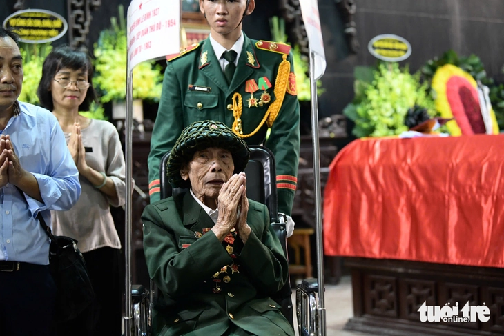 Tiễn biệt Anh hùng La Văn Cầu - Ảnh 6.