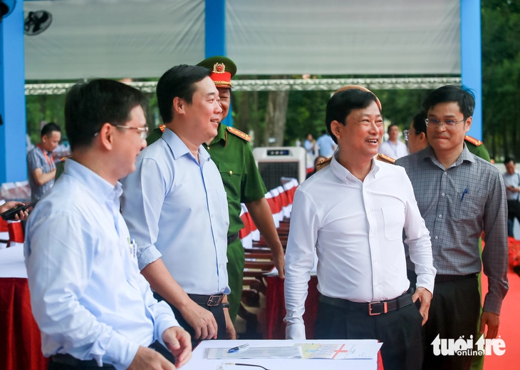 TP.HCM tổng duyệt lễ kỷ niệm 50 năm thành phố vinh dự mang tên Bác - Ảnh 2.