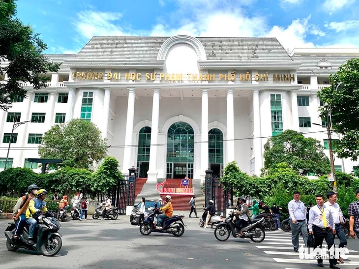 284 thí sinh đủ điều kiện trúng tuyển thẳng vào Trường đại học Sư phạm TP.HCM - Ảnh 1.