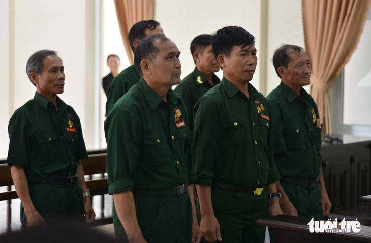 Tòa phúc thẩm lần 3 tuyên y án sơ thẩm vụ ‘6 cựu chiến binh tham gia phá rừng’ kêu oan - Ảnh 1.