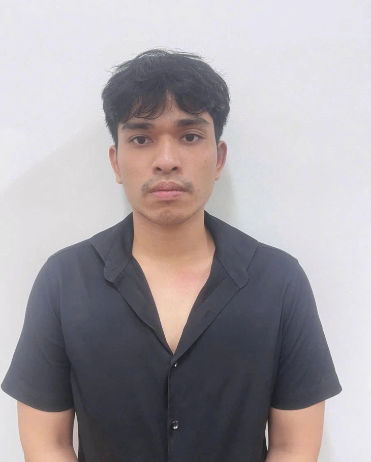 Thuê ô tô tạo vỏ bọc ‘đại gia’, nam thanh niên lừa người yêu và mẹ người yêu 1,4 tỉ  - Ảnh 1.