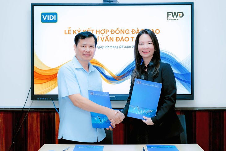 FWD hợp tác VIDI chuẩn hóa đào tạo đội ngũ tư vấn bảo hiểm - Ảnh 2.