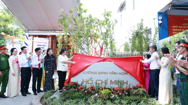 Phường Bình Hưng Hòa khánh thành Không gian văn hóa Hồ Chí Minh - Ảnh 1.