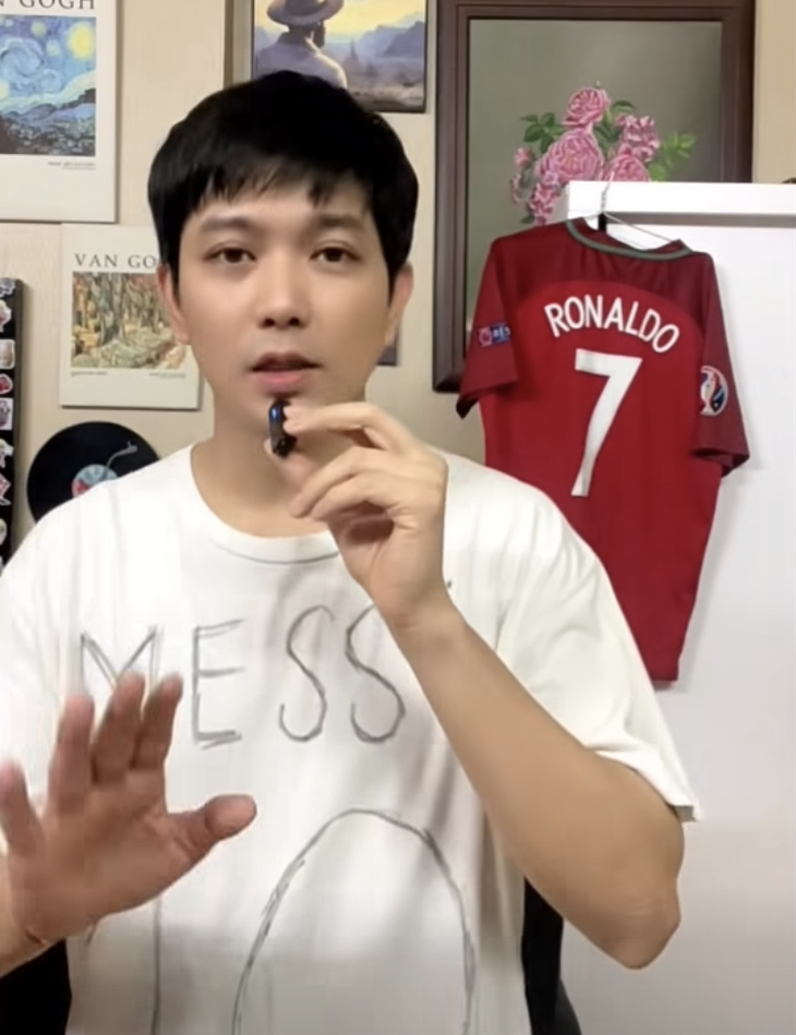 Video lau xe gây phản ứng dữ dội, ca sĩ Tim xin lỗi nhưng vẫn gây tranh cãi - Ảnh 1.