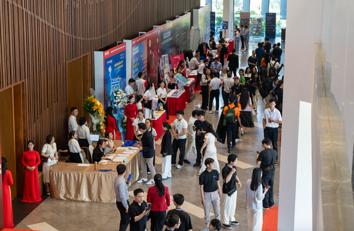 Diễn đàn Tài chính Việt Nam 2026 tại Đà Nẵng quy tụ các diễn giả hàng đầu thế giới, khách tham dự sẽ đóng phí - Ảnh 2.