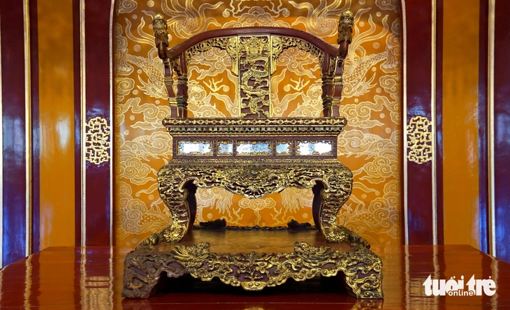 Ngai vàng triều Nguyễn về lại điện Thái Hòa - Ảnh 6.